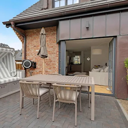 Newly Built House With Sauna Close To 1